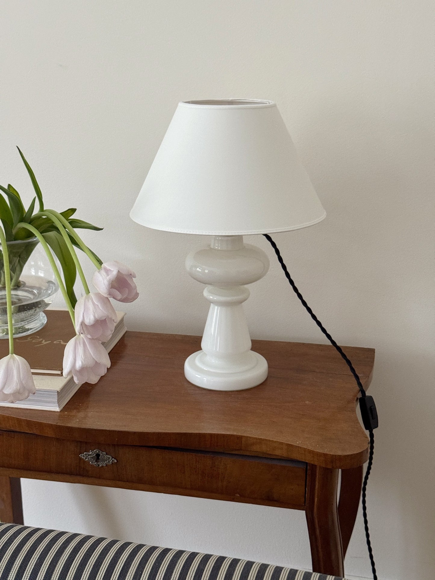 White opaline table lamp